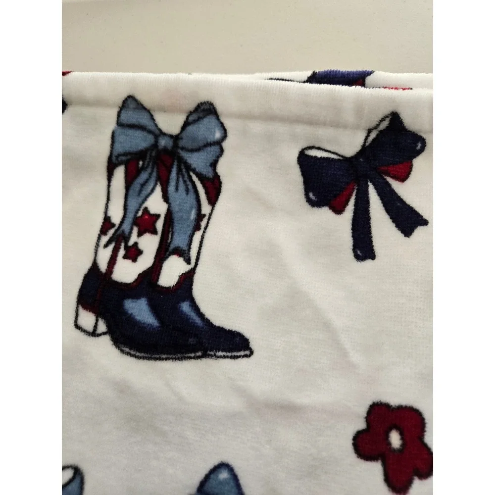 Truly Lou Beach Towel Unisex 36x72 White New Western Cowboy Boots Bows Stars